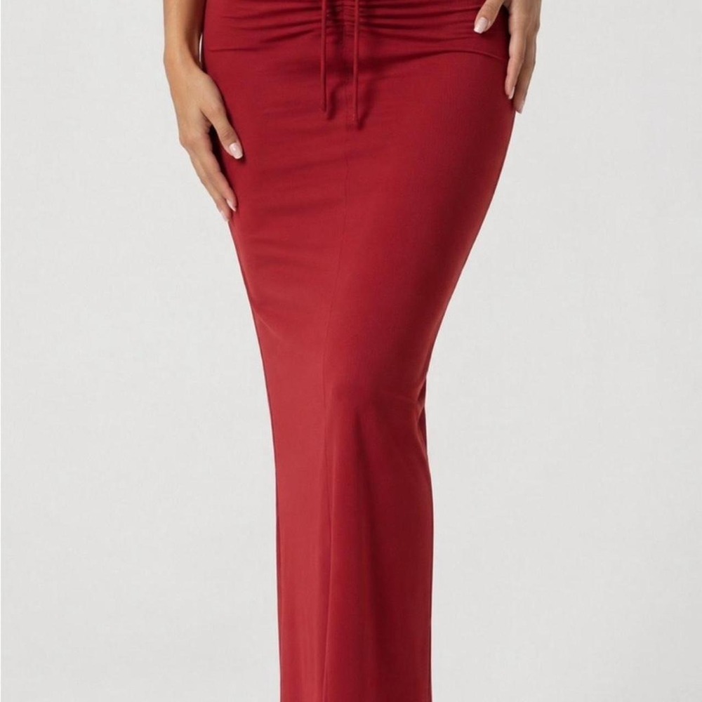 NWT Skims maxi skirt sz M
